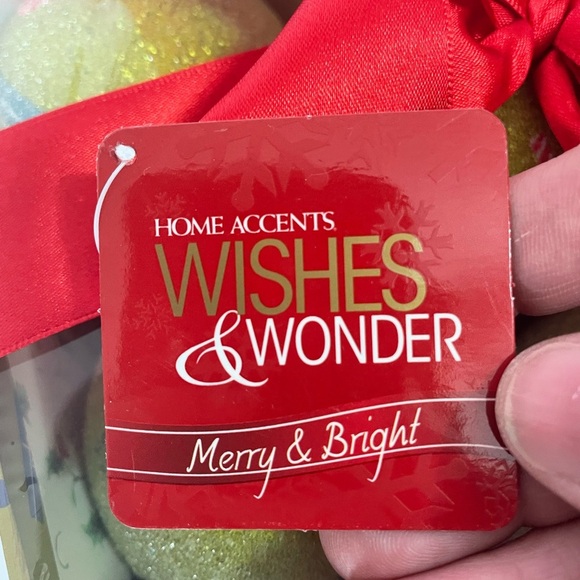 Bucket of Christmas Ornaments NWT - Picture 6 of 6